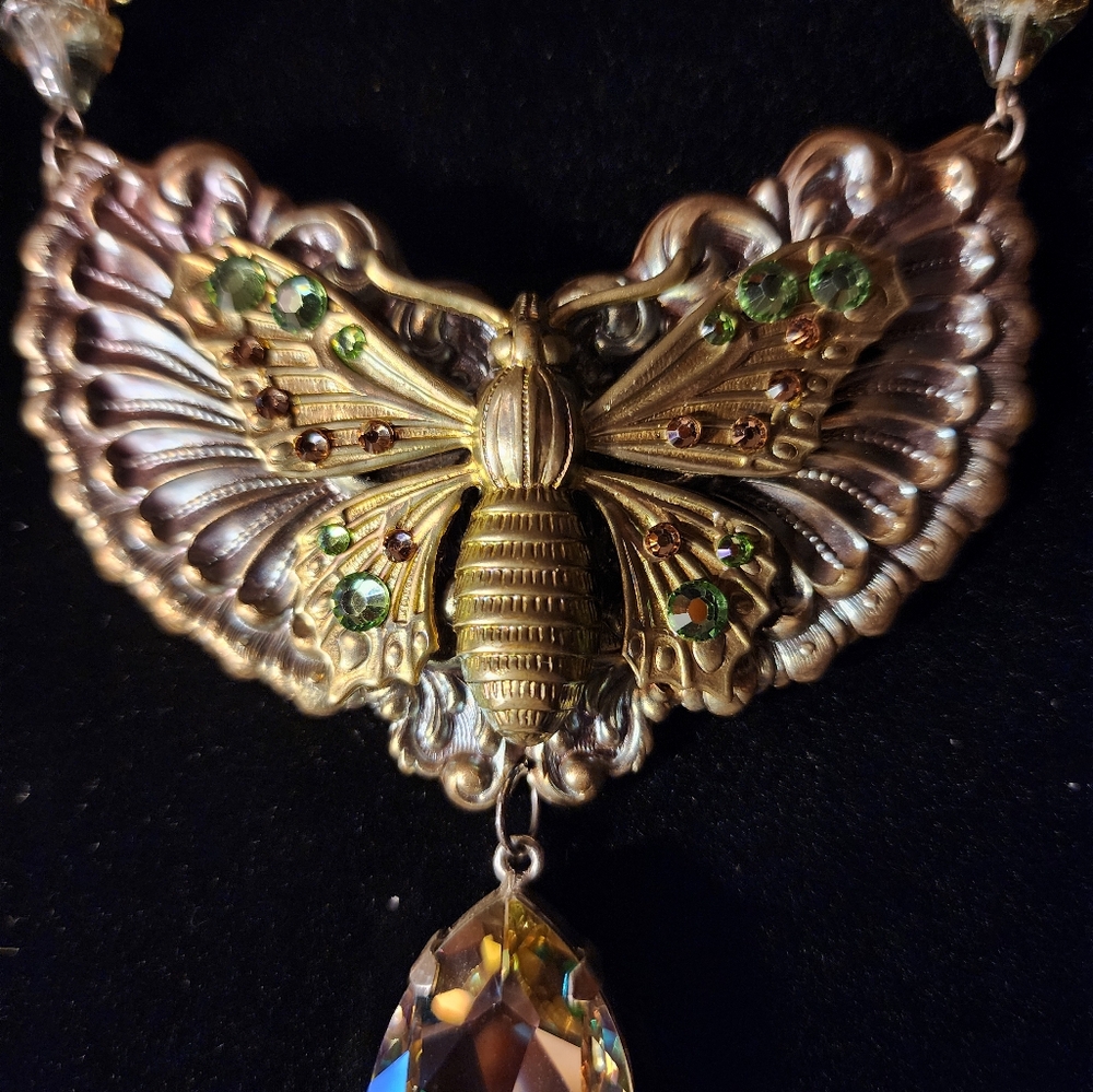 Vintage Butterfly Statement Necklace with Crystal Drop - Picture 7 of 11